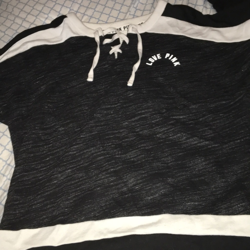 Black and white spirt jersey tee. PINK